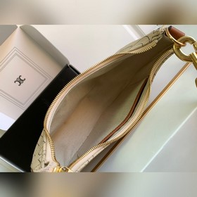 Новинки осень-зима 2023 | Сумка CELINE из канваса с вышитым триум