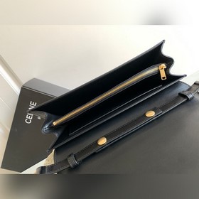 22s Новая модель сумки под мышку. Этот ретро-триумфальный арк дей