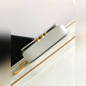 Новинка｜Маленькая сумка из блестящей кожи с цепочкой Новая сумка 