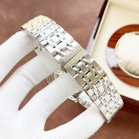 Элегантные мужские часы Longines с классическим двухстрелочным ме