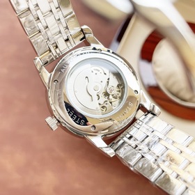 Longines — это высококачественные мужские часы с классическим диз