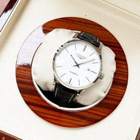 Longines — классические мужские часы с тремя стрелками, отличающи