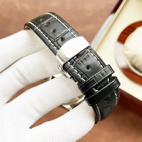Longines — классические мужские часы с тремя стрелками, отличающи