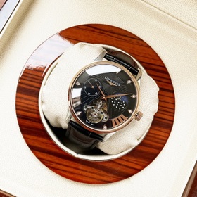 Элегантные мужские часы Longines с большим маятником и фазой луны