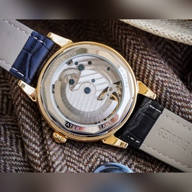 Элегантные мужские часы Longines с большим маятником и фазой луны