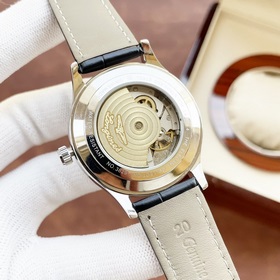 Longines — это высококачественные мужские часы с классическим диз