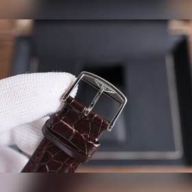 Longines — это высококачественные мужские часы с классическим диз