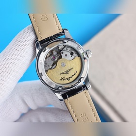 Новейшая модель женских часов Longines, популярная на платформе X