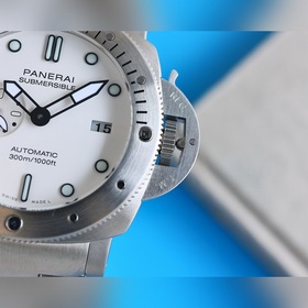 Новейшая версия V7 Panerai SUBMERSIBLE BMG-TECH — 47-миллиметровы