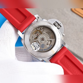 Новейшая версия V7 Panerai SUBMERSIBLE BMG-TECH — 47-миллиметровы