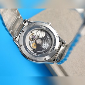 Серия Piaget PoloS от Piaget вышла в продажу. Новая модель с поли