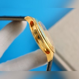 Новая модель Piaget Emperador G0A38019 с черным ремешком, с тремя