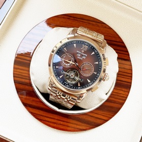 Мужские часы Patek Philippe – это многофункциональный дизайн, мощ