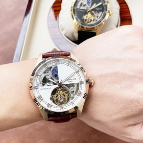 Элегантные мужские часы Patek Philippe с впечатляющим ажурным диз