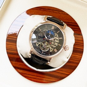 Элегантные мужские часы Patek Philippe с впечатляющим ажурным диз