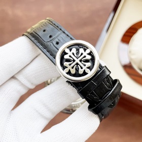 Элегантные мужские часы Patek Philippe с впечатляющим ажурным диз