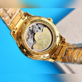 Новейшая модель Rolex 2023 года уже в продаже! Простой и элегантн
