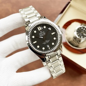 Роскошные мужские часы Rolex. Классический дизайн с тремя стрелка