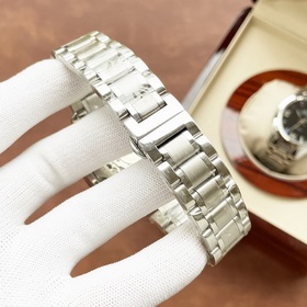 Роскошные мужские часы Rolex. Классический дизайн с тремя стрелка