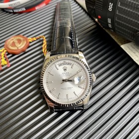 Улучшенная версия самой классической серии Rolex, единственная в 