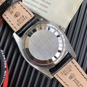 Улучшенная версия самой классической серии Rolex, единственная в 