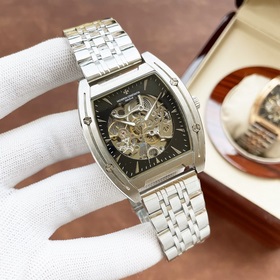 Элегантные мужские часы Vacheron Constantin с впечатляющим ажурны