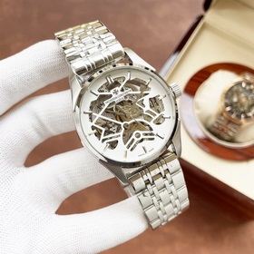 Элегантные мужские часы Vacheron Constantin с впечатляющим ажурны