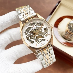 Элегантные мужские часы Vacheron Constantin с впечатляющим ажурны