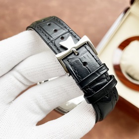 Роскошные мужские часы Vacheron Constantin с впечатляющим ажурным