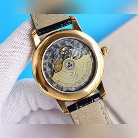 Усовершенствованная версия часов Vacheron Constantin Traditionnel