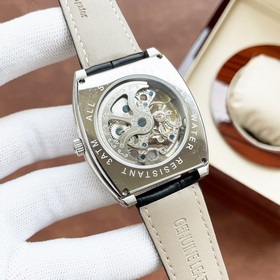 Элегантные мужские часы Vacheron Constantin с впечатляющим ажурны