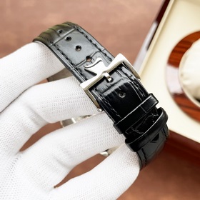 Элегантные мужские часы Vacheron Constantin с впечатляющим ажурны