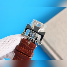 Серия Vacheron Constantin Overseas. Сдержанность, роскошь, элеган