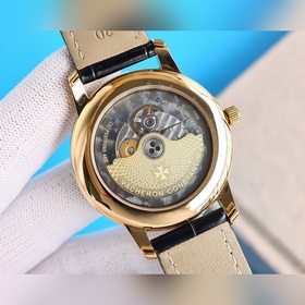 Усовершенствованная версия часов Vacheron Constantin Overseas. Эт