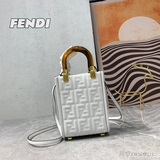 【Комплект】 Мини-сумка FEND из кожи черепахового панциря с ручкой из черепахового