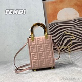 【Комплект】 Мини-сумка FEND из кожи черепахового панциря с ручкой из черепахового