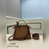 FENDI eekaboo средний размер, контрастные швы, средний размер, сумка в форме кош