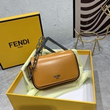 【Комплект】 Сумка FENDI Nano F с клапаном, большими ручками в форме буквы FF и ма