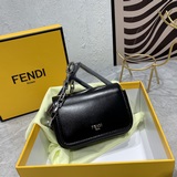 【Комплект】 Сумка FENDI Nano F с клапаном, большими ручками в форме буквы FF и ма