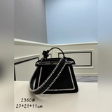 FENDI eekaboo средний размер, контрастные швы, средний размер, сумка в форме кош