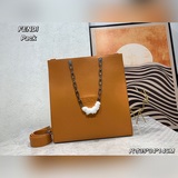 Большая сумка последней коллекции Fendi ack на официальном сайте, из гладкой и н