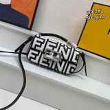 В комплекте с коробкой, чехол для телефона Fendi Baguette с откидной крышкой и д