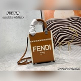 【В комплекте】 Мини-сумка FENDISunshine из парусины и лакированной кожи с гравиро