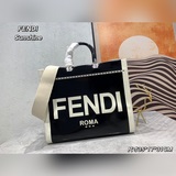 Средняя сумка Sunshine из коричневой лакированной кожи с гравировкой FENDI RO, д