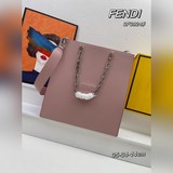 Большая сумка последней коллекции Fendi ack на официальном сайте, из гладкой и н