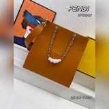 Большая сумка последней коллекции Fendi ack на официальном сайте, из гладкой и н