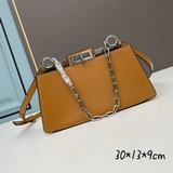 Fendi 2023SS ранневесенняя коллекция, представленная на Миланской неделе моды, д