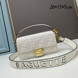 FENDI популярная классическая сумка Baguette изготовлена из высококачественного 