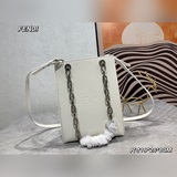 Сумка Fendi Ack, из гладкой кожи. Отделка из гладкого FENDI RO того же цвета с р