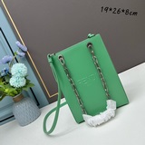 Сумка Fendi Ack, из гладкой кожи. Отделка из гладкого FENDI RO того же цвета с р
